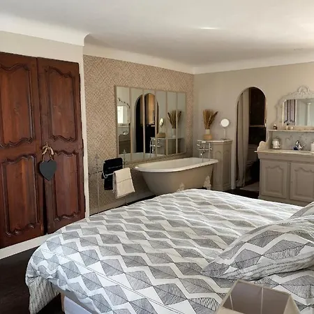 Les Trois Soleils Guest house